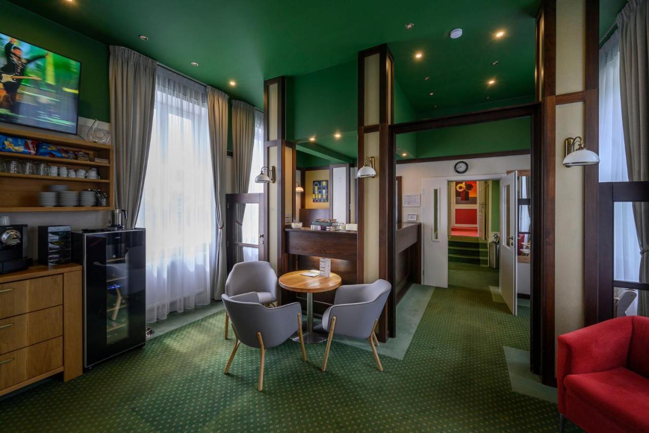 Hotel Zelena Marina Врхлабі Екстер'єр фото